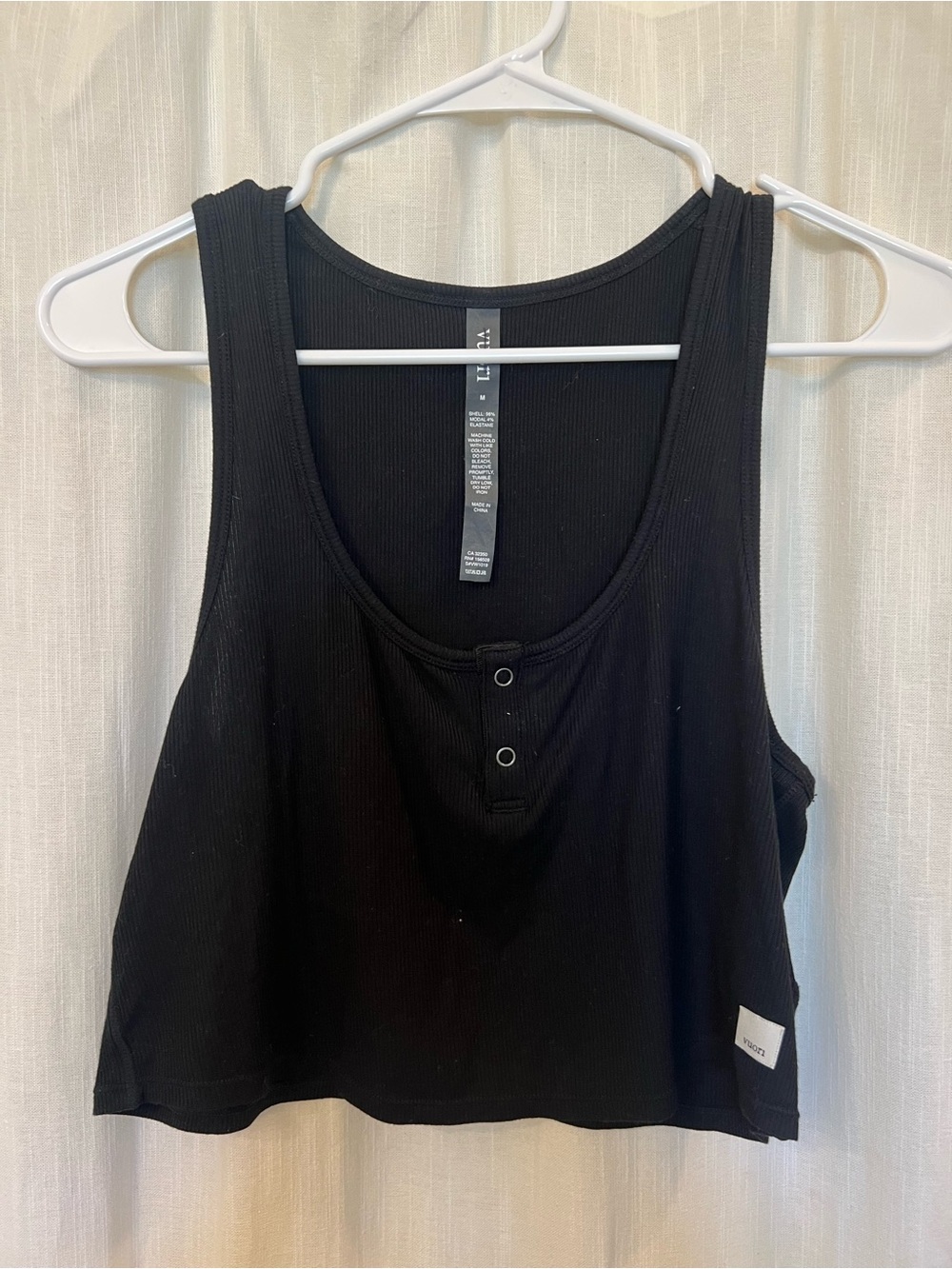 Vuori Black Ribbed Tank with Snap Detail